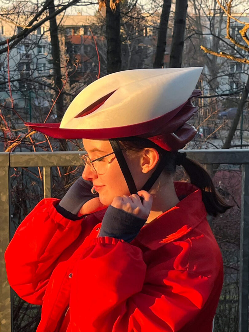 Zróbrze minę uprzejmą Żubrze! - Kask rowerowy