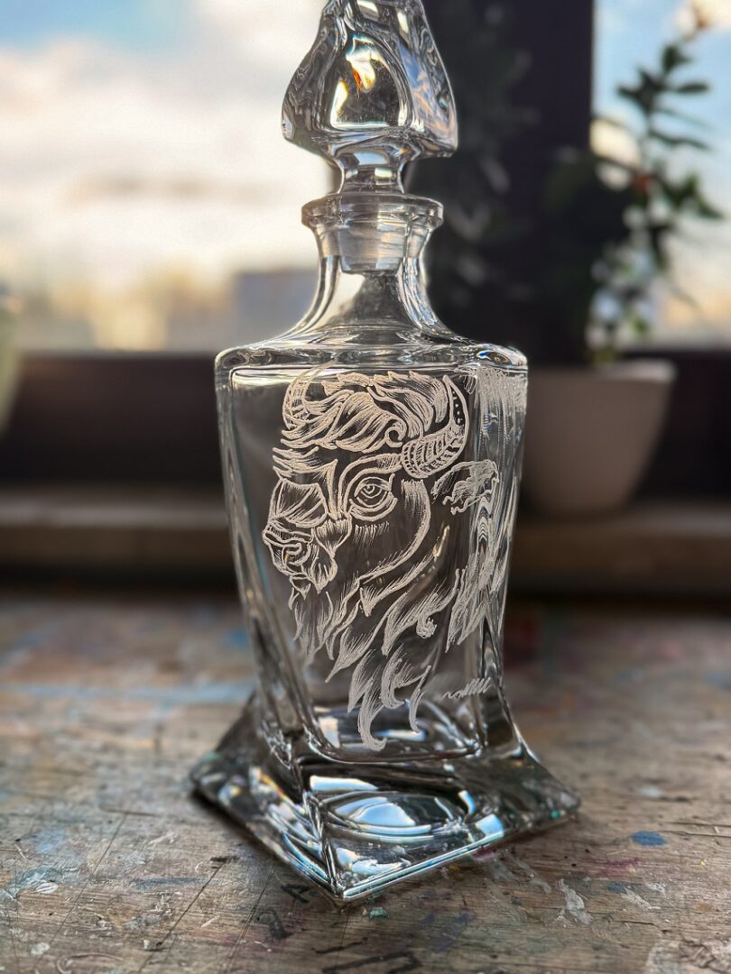 Karafka kryształowa ręcznie grawerwana