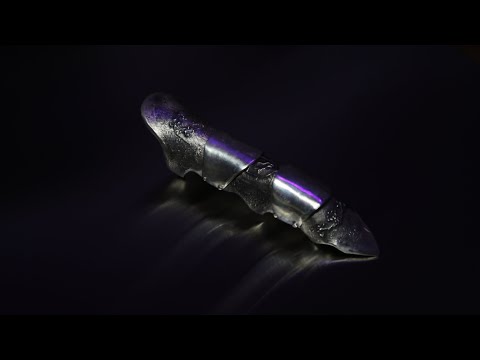 Pierścień- zbroja, symbol rycerskiej odwagi.