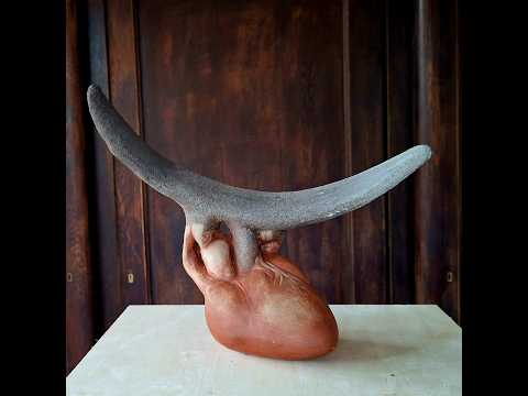 BANK Z SERCEM to... (rzeźba ceramiczna)